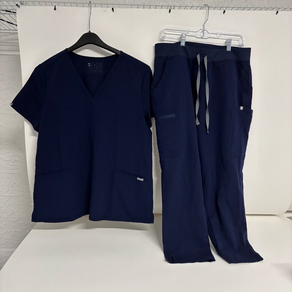 Figs Women's Navy Top